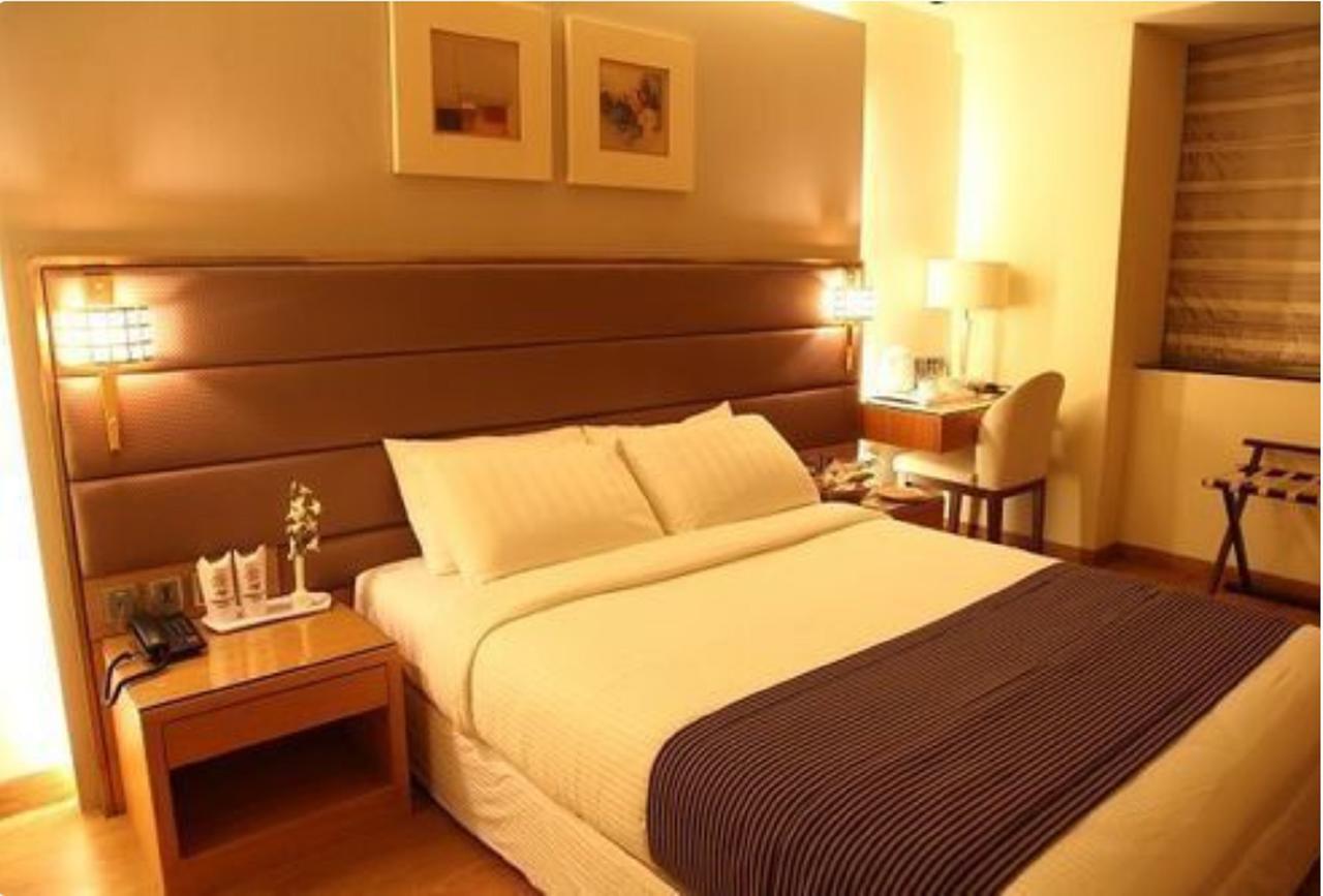 Middleton Inn Kolkata Bagian luar foto